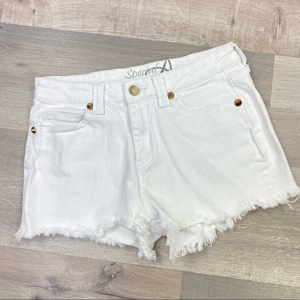 Special A Studded Raw Hem Jean‎ Shorts White Size M